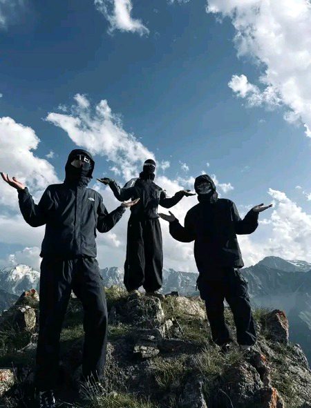 Beautiful People image