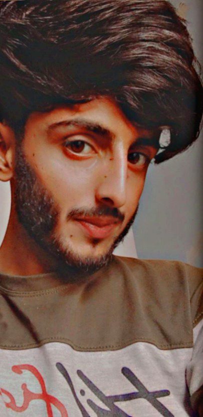 تین باتیں آپکو ذہن نشین کر لینی چاہیئیں۔
جس کی ترجیح آپ نہیں ہیں،  اسے ترجیح نہ دیں۔
جس کے پاس آپکا نعم البدل موجود ہے اس کے ساتھ اپنا وقت ضائع نہ کریں۔
جو آپکی جگہ کسی اور کو بٹھا سکتا یے وہ آپکی جگہ ہے ہی نہیں