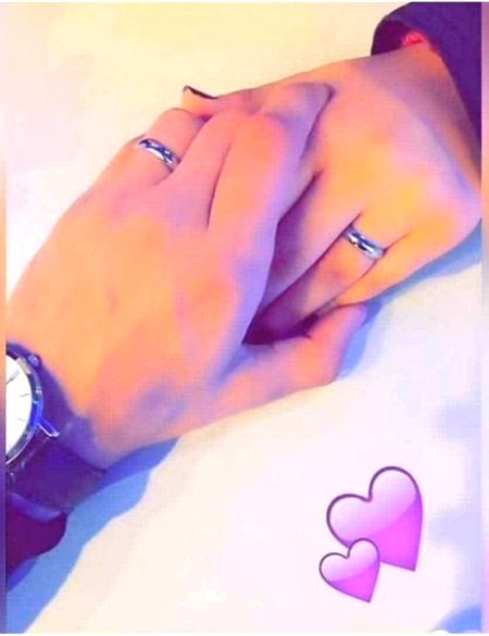 سنو" تم" میرا" ہاتھ" پکڑ" کر" اپنے" دل" پر" رکھ" دو"♡"
اور" کہو" مجھ" سے" یہ" تمہارا" ترجمان" ہے اس" کے"♡"
 حاکم ہو تم یہاں تم" بغیر "اذیتیوں کے" رہ سکتے " ہو"♡"💞 ❤️📥💯✍️