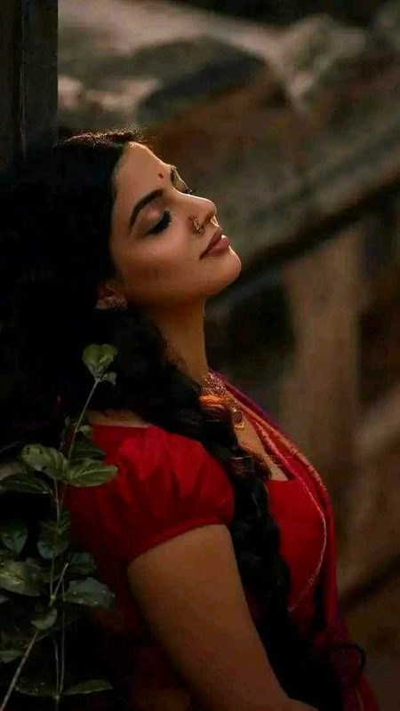 یہ مزہ تھا دل لگی کا کہ برابر آگ لگتی..
نہ تجھے قرار ہوتا نہ مجھے قرار ہوتا💔Unzii🥀