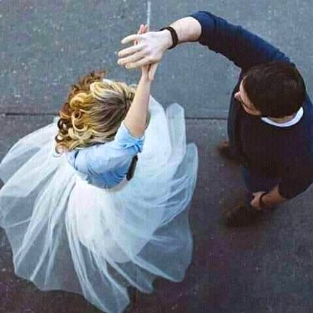 میں جب جب تجھے دیکھوں باربار ہو تی ہے 
لو گ کہتے ہیں محبت ایک با ر ہو تی ہے۔
❤🌿🥀🥀💥💥❣❣