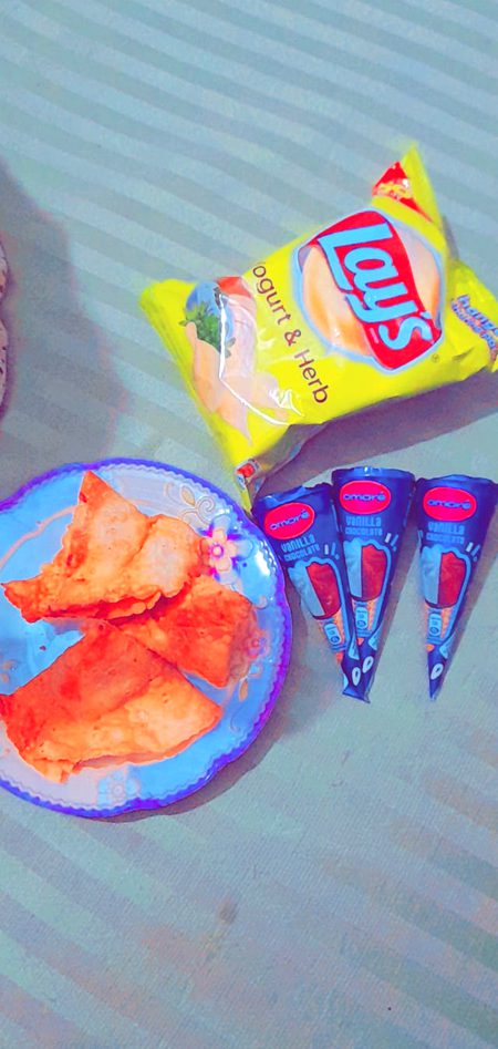 Kn khaega 😋