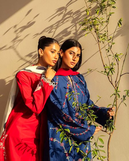 مسئلہ حل ہوا ؟ ہوا کہ نہیں؟. 
ہم سا کوئی ملا؟ ملا یا نہیں؟ .
چھوڑیے ہم کو، ہم تو بے دل ہیں.
 آپ کا دل لگا ؟ لگا کے نہیں؟💔Unzii🥀