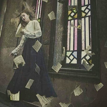 خط کے ٹکڑے ہیں دستِ قاصد میں
ایک کے سو جواب لایا ھے 💔