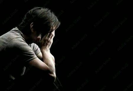 اِس وقت نہ چھیڑ اے کششِ لذتِ دنیا🥀
اِس وقت مِرے دل کو وہ یاد آئے ہوئے ہیں🔥 Mahii 💔