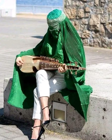 Beautiful People image