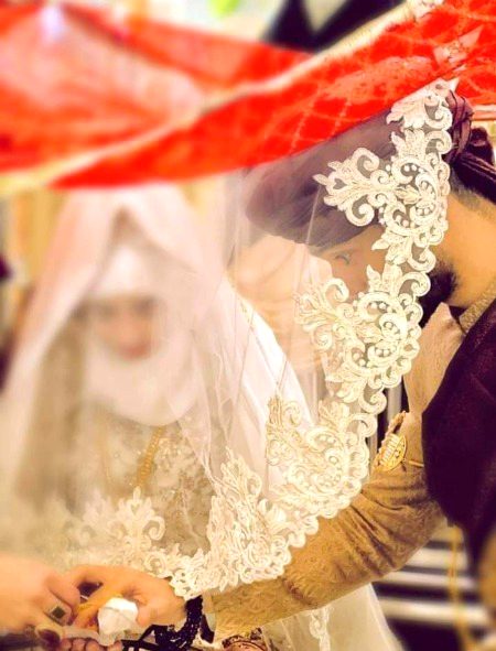 تم محرم بن کے آنا.,
 میں وعدہ کرتا ہوں.,
 تم پہ اپنی جان لُوٹا دوں گا,💖