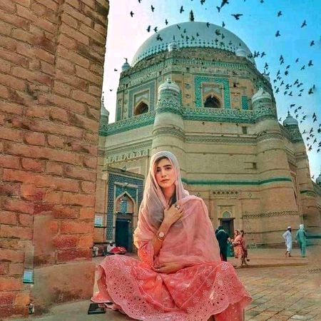 Beautiful People image