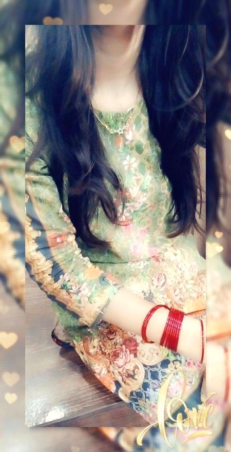 تم مجھے موقع تو دو اعتبار بنانے کا 🙈تھک جاو گے چلتے چلتے میری وفا کے ساتھ -