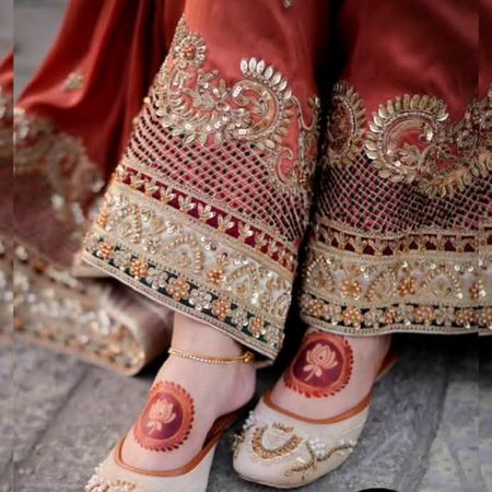 محبّت میں اُس شخص سے ہاری ہوں...!
جو کہتا تھا میں صِرف تمہارا ہوں...!
👈🏽💔👀🥀👉🏼