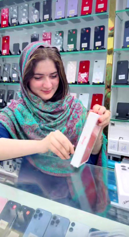 میری طرف سے میڈم جی سوری اے