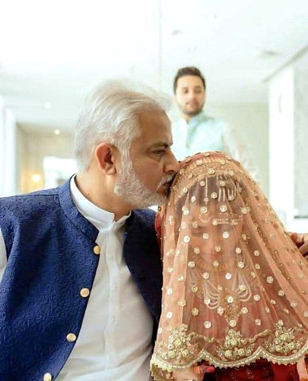 نکال کر اپنے جسم سے جان دے دیتا ہے بڑا مضبوط ہوتا ہے وہ باپ جو تمہیں اپنی بیٹی دے دیتا ہے ❤️💯