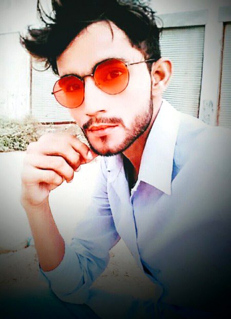 جسے عشق کی ہوا لگی🔥❤
اُسے پھر نا دعا لگی نا دوا لگی۔۔🔥💯
。Tanha Aliyan 🚶🚶🚶