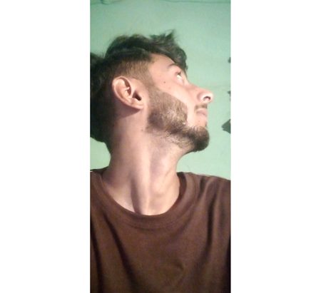 ساری دنیا سے لڑے جس کے لیے...
ایک دن اس سے بھی جھگڑا کر لیا🥀