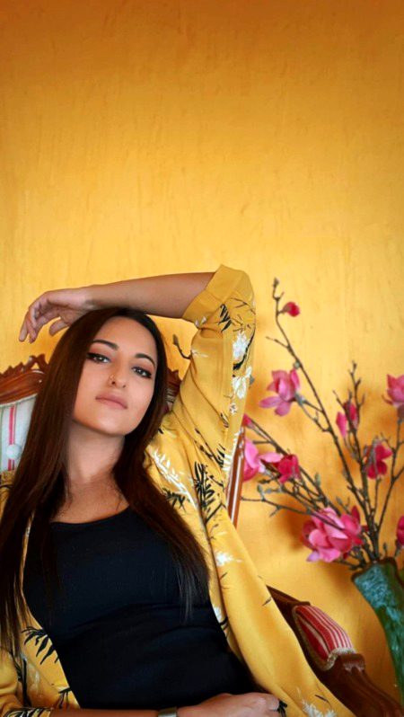Indian Celebs image