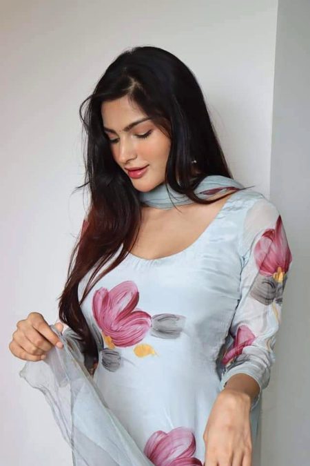 Beautiful People image