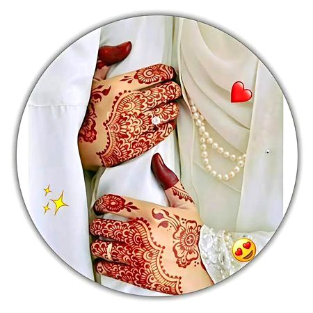 تُم کو مِیری دَھڑکن کے تَوازن کی قَسم
اس دِل سے اُترنَا بھی سِلیقَے سے پڑے گا 
اس بار تو چَرچَے بھی تَعلق کے بہُت ہیں 
اس بَار بِچَھڑنَا بھی سِلیقَے سے پڑے گا.