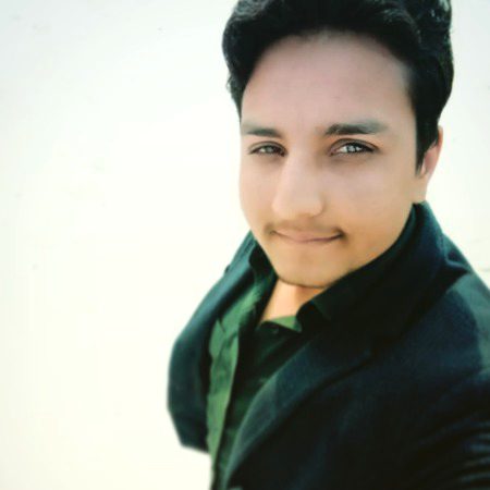 کسی بے وفا کی خاطر یہ جنوں فرازؔ کب تک
جو تمہیں بھلا چکا ہے اسے تم بھی بھول جاؤ