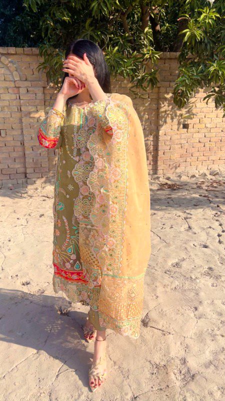 Beautiful People image