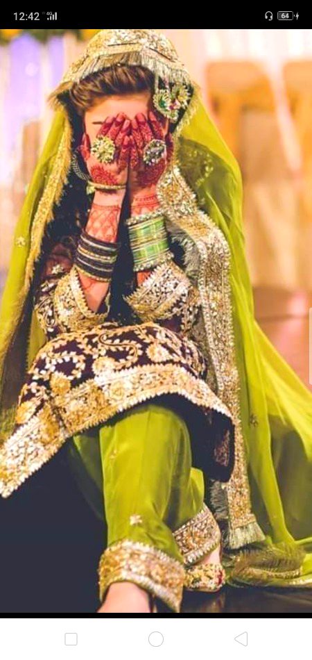 سنو جاناں.
بس اک تم ہی کافی ہو.
میری دو پل کی زندگی کے لئے🔥 MAHii 💔