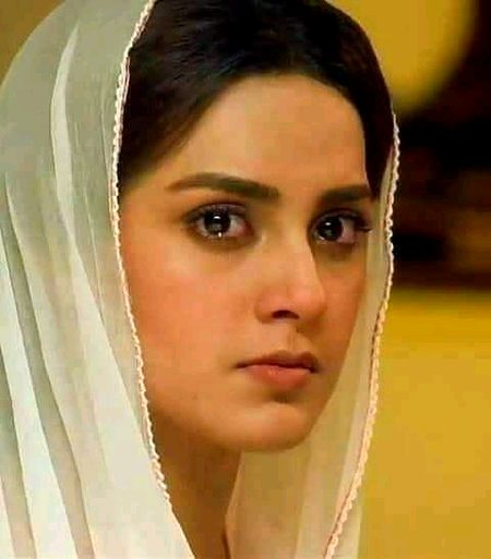 Iqra Aziz