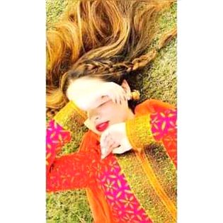 خاک کے سوا --- کچھ نہيں ہوں میں
 جس نے جو سمجھا بس وہی ہوں میں