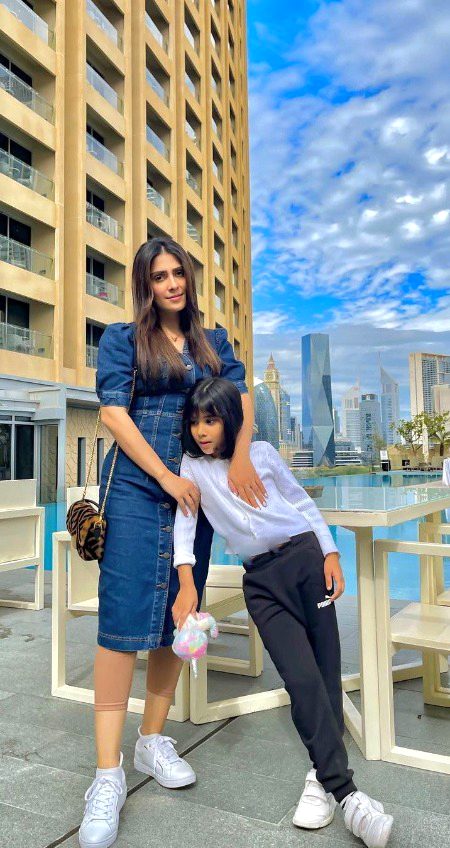 Pakistani Celebs image