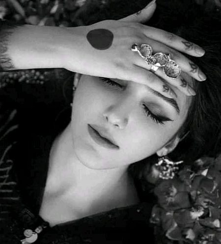 Beautiful People image