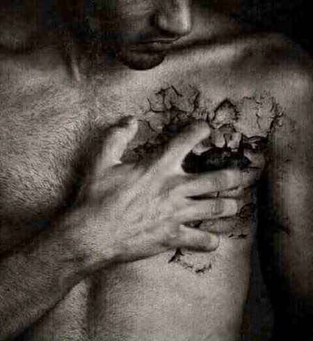 ﻣﯿﺮﺍ ﯾﮧ ﺣﺎﻝ ﺩﯾﮑﮫ ﻟﯿﺘﯽ ﺗﻮ
ﻣﯿﺮﯼ ﻣﺎﮞ ﺗﺠﮫ ﮐﻮ ﺑﺪﻋﺎ ﺩﯾﺘﯽ