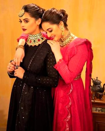 Pakistani Celebs image