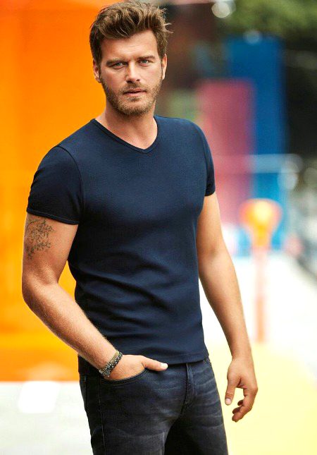 Turkish Celebs image