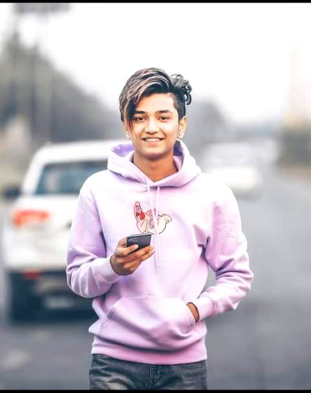 Beautiful People image