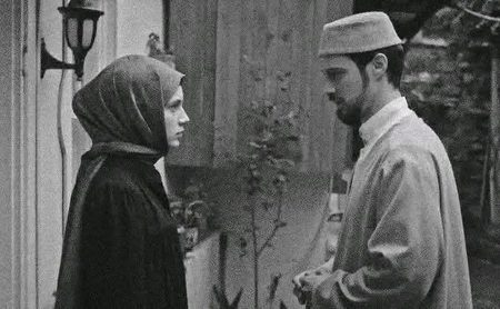 میں آپکے لیے بارش نہیں روک سکتا لیکن آپکے ساتھ بھیگ سکتا ہوں❤️
اگر آپکی انکھوں میں نیند نہ ہو تو میں آپکے ساتھ پوری رات جاگ سکتا ہوں❤️
اگر پریشانی کا حل نہیں نکال سکا تو ہاتھ تھامے کھڑا رہ سکتا ہوں۔۔۔❤️
جب آپکے پاس کوئی نہ ہو تو میں خاموشی سے آپکے سارے دکھ سن سکتا ہوں❤️
اور میں آپ سے تب بھی محبت کروں گا جب آپ خود سے تنگ آ جاؤ گی❤️