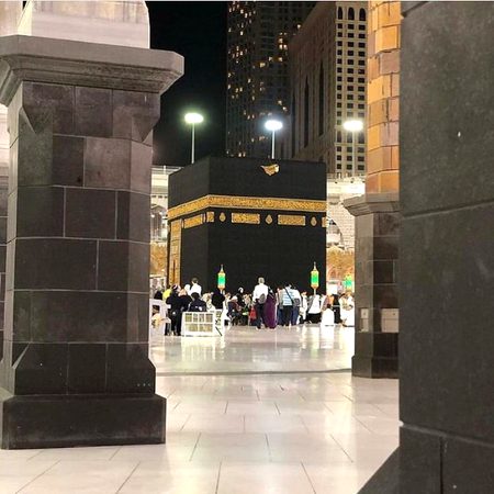 TEre Haram ki kyA bAt mOuLa.tEre kAram kI kYa bAt mOuLa,rAb mUjhkO bhulAega mE KabE kO DekhOngi. Wo Din bI tO Aiga mE kAbe kO DekhOngi.mAyOus nH hO mE Allah kI RehmAt se Wo Haj pE bhulAegaa. ME kAbe kO DekHongi.inShAllAh😊