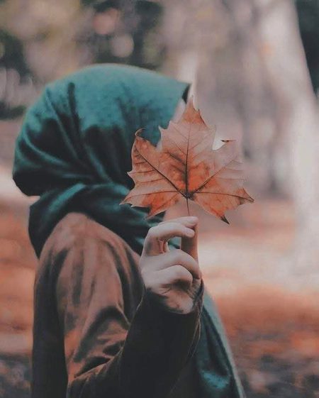 جاہلوں کے سامنے اگر محبت کا ذکر کیا جائے تو ان کے ذہن میں فقط عورت کے جسم کا خاکہ ہی بنتا ہے 🙏🤐