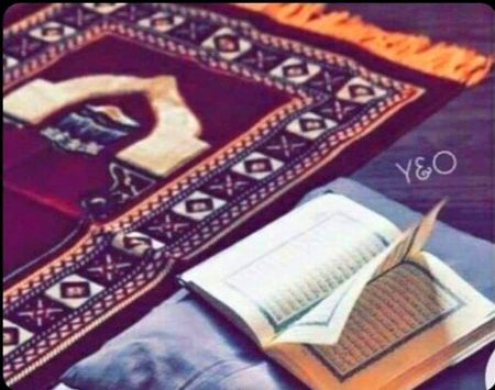 *تہجـد کی نماز تک پہنچ جاؤ - تو سمجھـ لینا  کــہ*
*اللہ' نــــــے اپنـــے قـریب کـر لیا ھـــــے •*