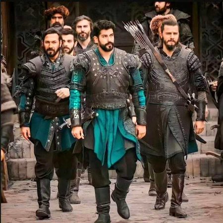 Turkish Celebs image