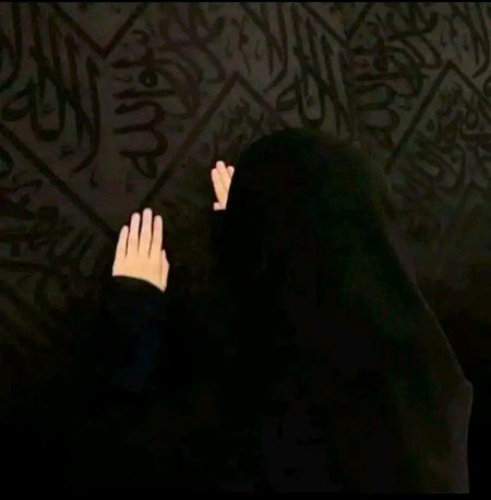 سچ کہتے ہیں late night conversation
 انمول ہوتی ہے جیسے تہجد کے وقت اللہ سے باتیں :♥️🌼🥀