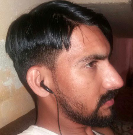 Tery  jhooty MOHABAT  py lanat 
Tery  husaan  ki  aisy  ki  tessi 👌💔👍