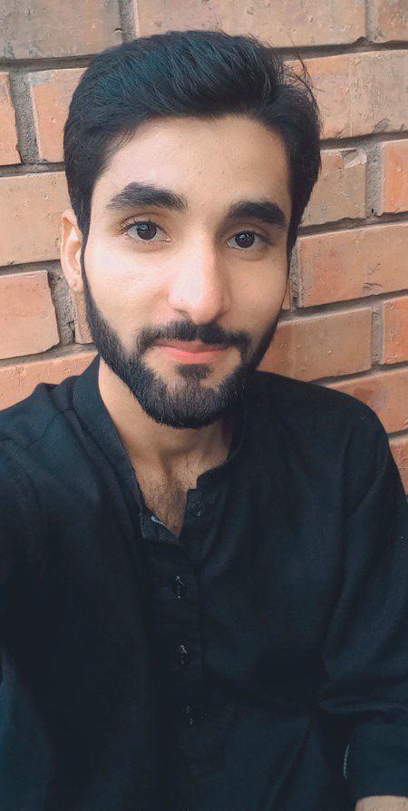 ایک رسمی سا تعلق ہے میرا سانسوں سے
....
اور مجھے رسم نبھانے سے بڑی اُلجھن ہے
😌😌😌
