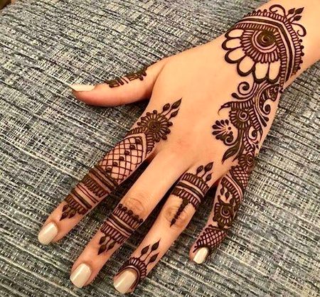 Mehndi Design image