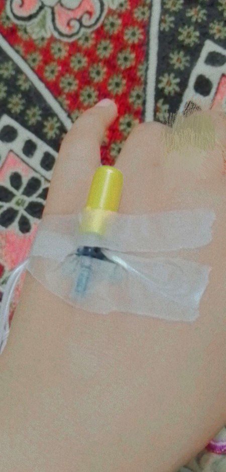 طبیعت کافی ناساز ہے آج🤕
دعا کرو انتقال ہو جائے 😐🤕