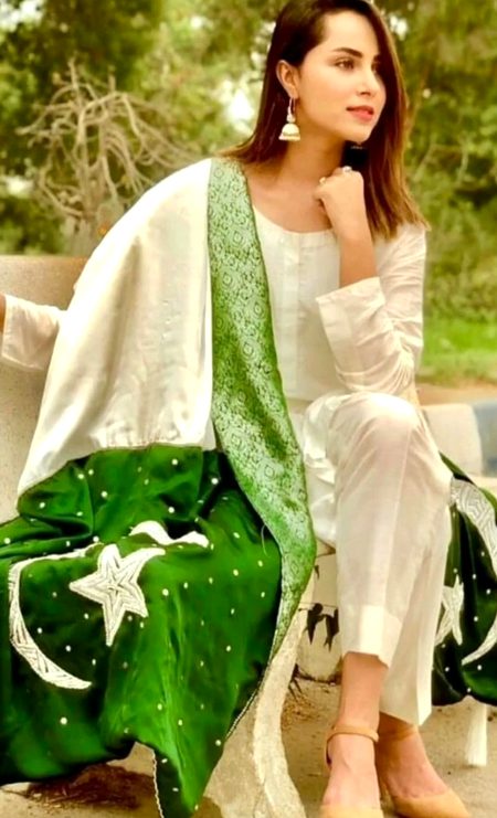 Pakistani Celebs image