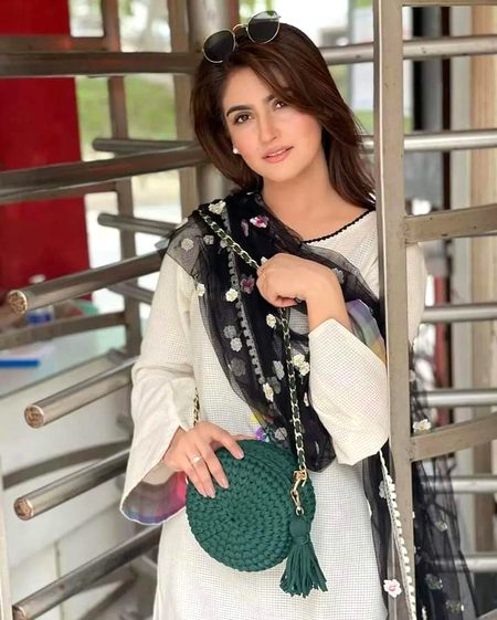 Pakistani Celebs image