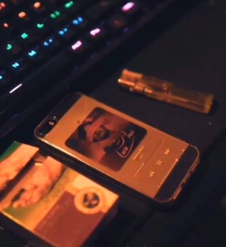 دل سے اگر تیرا ارمان جائے گا۔۔🗿 لگا کر آگ گھر کو مہمان جائے گا۔۔💯
  سرکار🎀