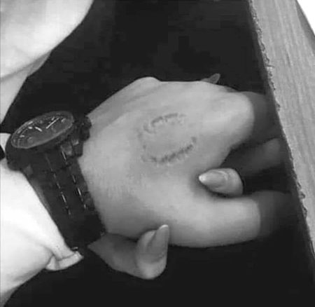 ﮐﺮ ﻟﯽ ﻧﮧ ﭼﺎﮨﺖ ﭘﻮﺭﯼ
ﺍﺏ ﻟﻮﮒ ﺩﯾﮑﮭﯿﮟ ﮔﮯ ﺗﻮ ﮐﯿﺎ ﺑﻮﻟﯿﮟ ﮔﮯ ؟