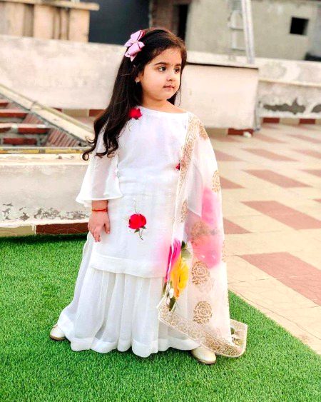 Beautiful People image