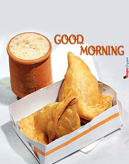 چائے  تیرے  ساتھ  پینے  کی  رہی  عادت  مجھے
آئینے  میں  " ایک سے دو  کرنا "  مجھ  کو  آ  گیا