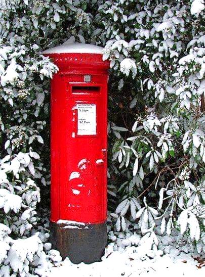 اُسے خط میں فقط اتنا لکھا ھے 
تیرے بن جی نہیں لگتا ھے صاحب🔥
