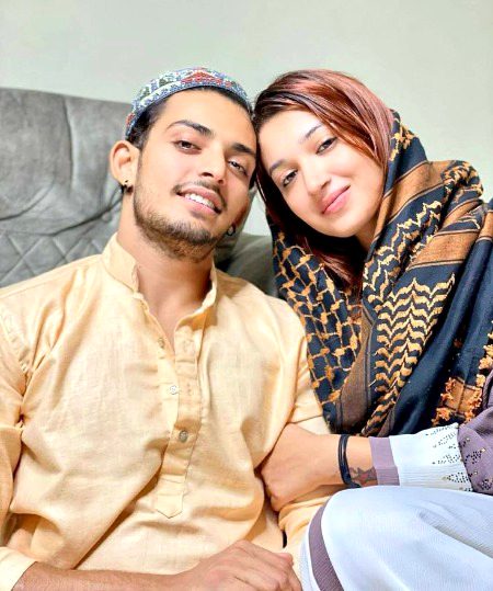 Beautiful People image